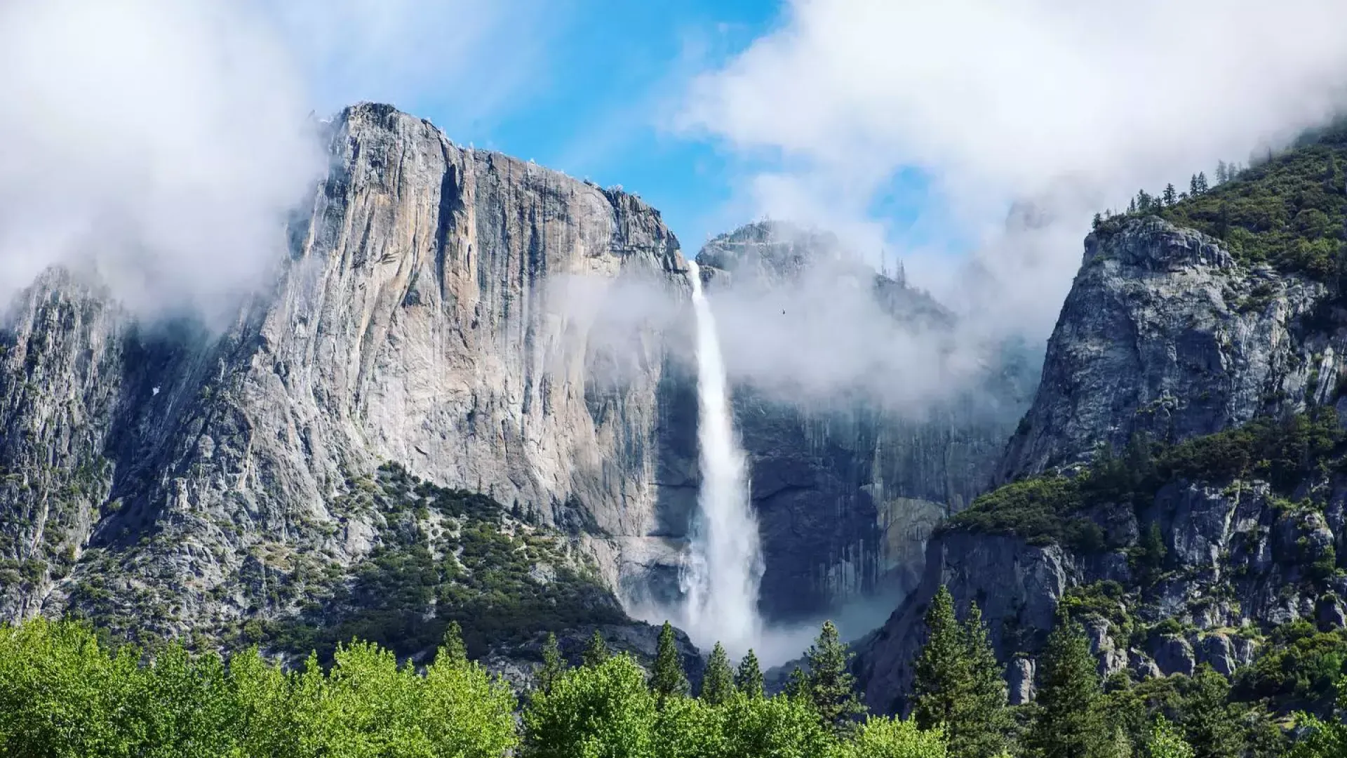 Yosemite Falls im Yosemite-Nationalpark.