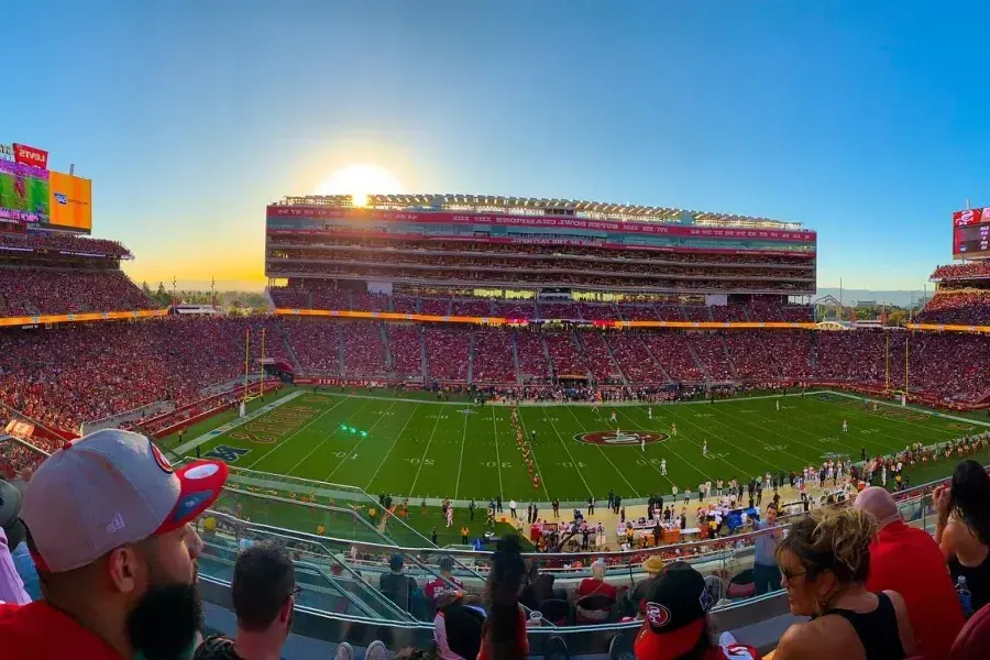 圣克拉拉李维斯体育场(Levi's Stadium), 加州, 贝博体彩app49人队主场.